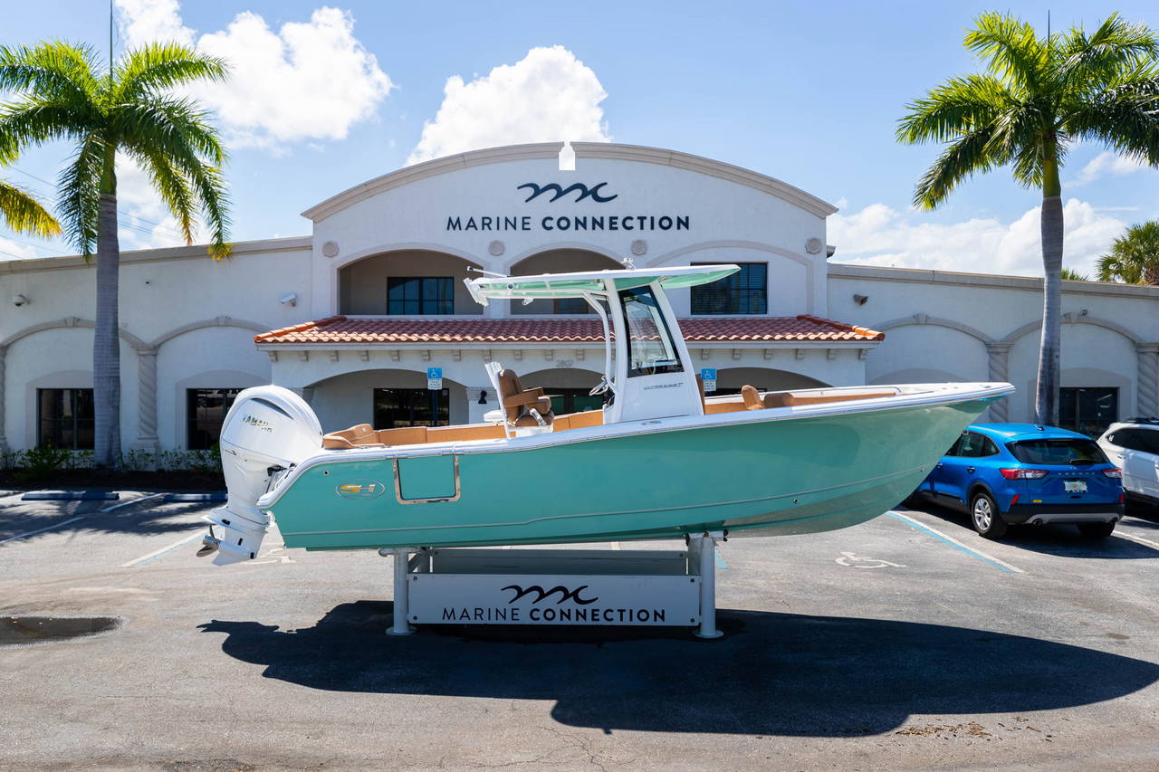 Main image of Sea Hunt Ultra 239 SE in West Palm Beach, FL
