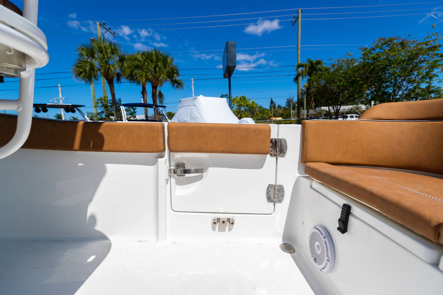 New 2023 Sea Hunt Ultra 239 SE #0148 image 15
