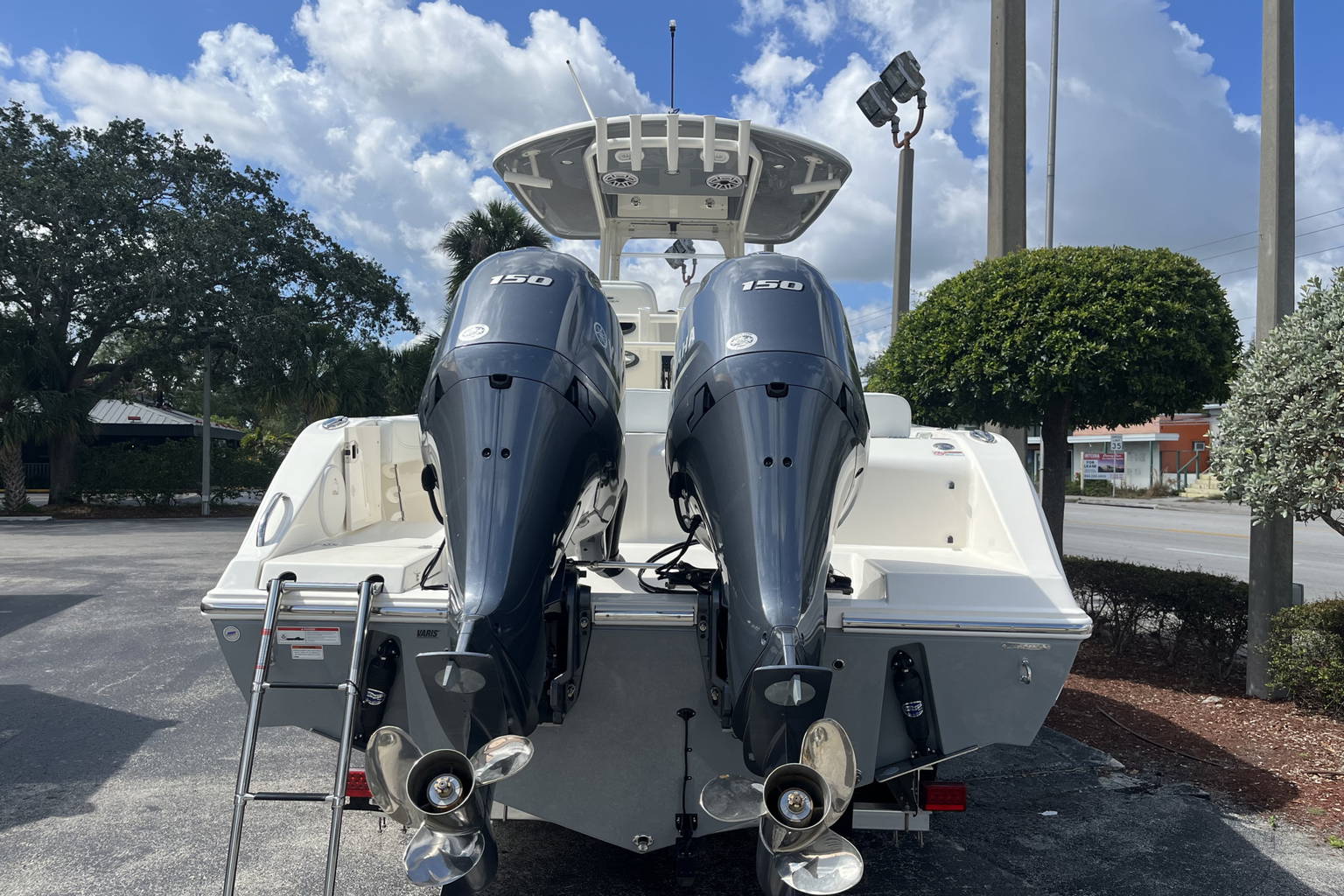 New 2023 Cobia 262 CC #C044 image 4
