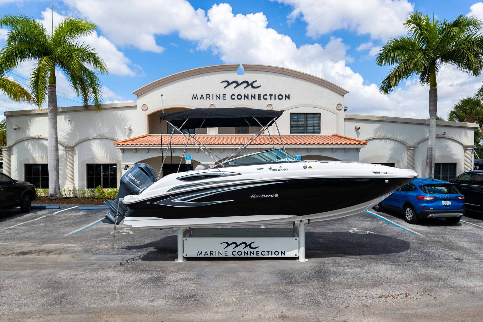 New 2023 Hurricane SunDeck 2410 OB #1622 image 1