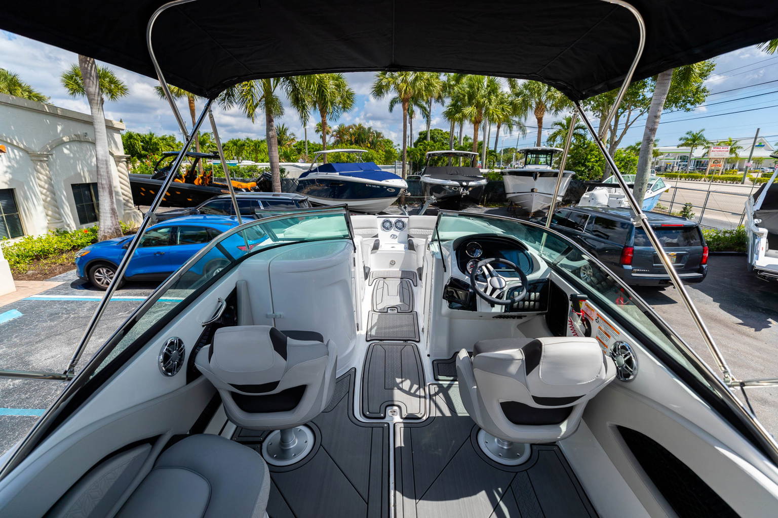 New 2023 Hurricane SunDeck 2410 OB #1622 image 11