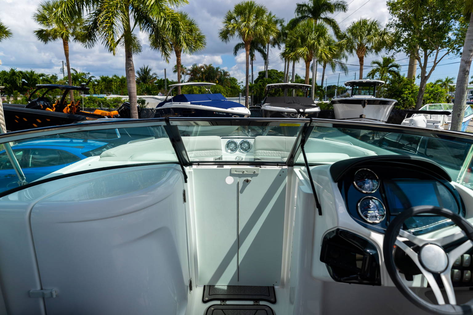 New 2023 Hurricane SunDeck 2410 OB #1622 image 28