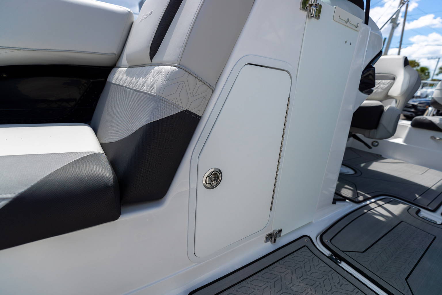 New 2023 Hurricane SunDeck 2410 OB #1622 image 30