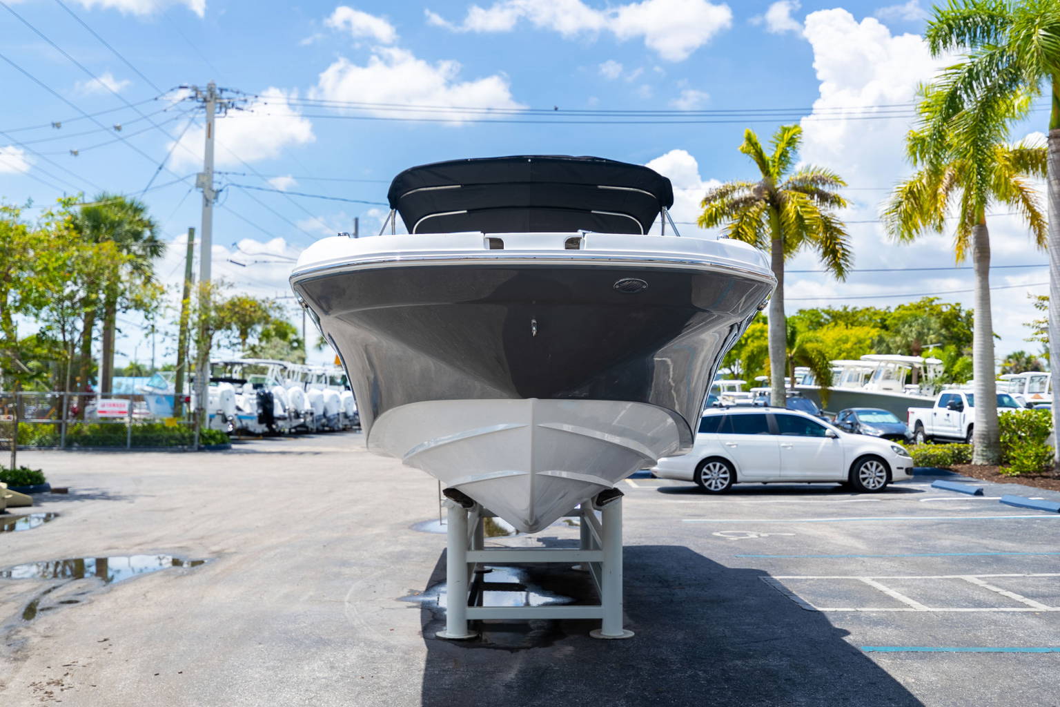 New 2023 Hurricane SunDeck 2690 OB #2041 image 4