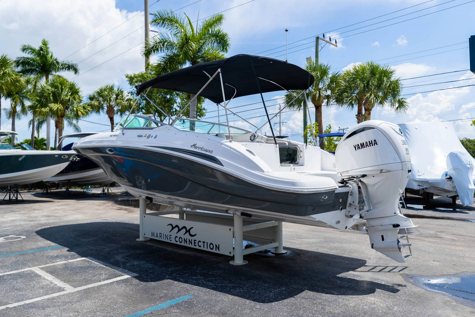 New 2023 Hurricane SunDeck 2690 OB #2041 image 7