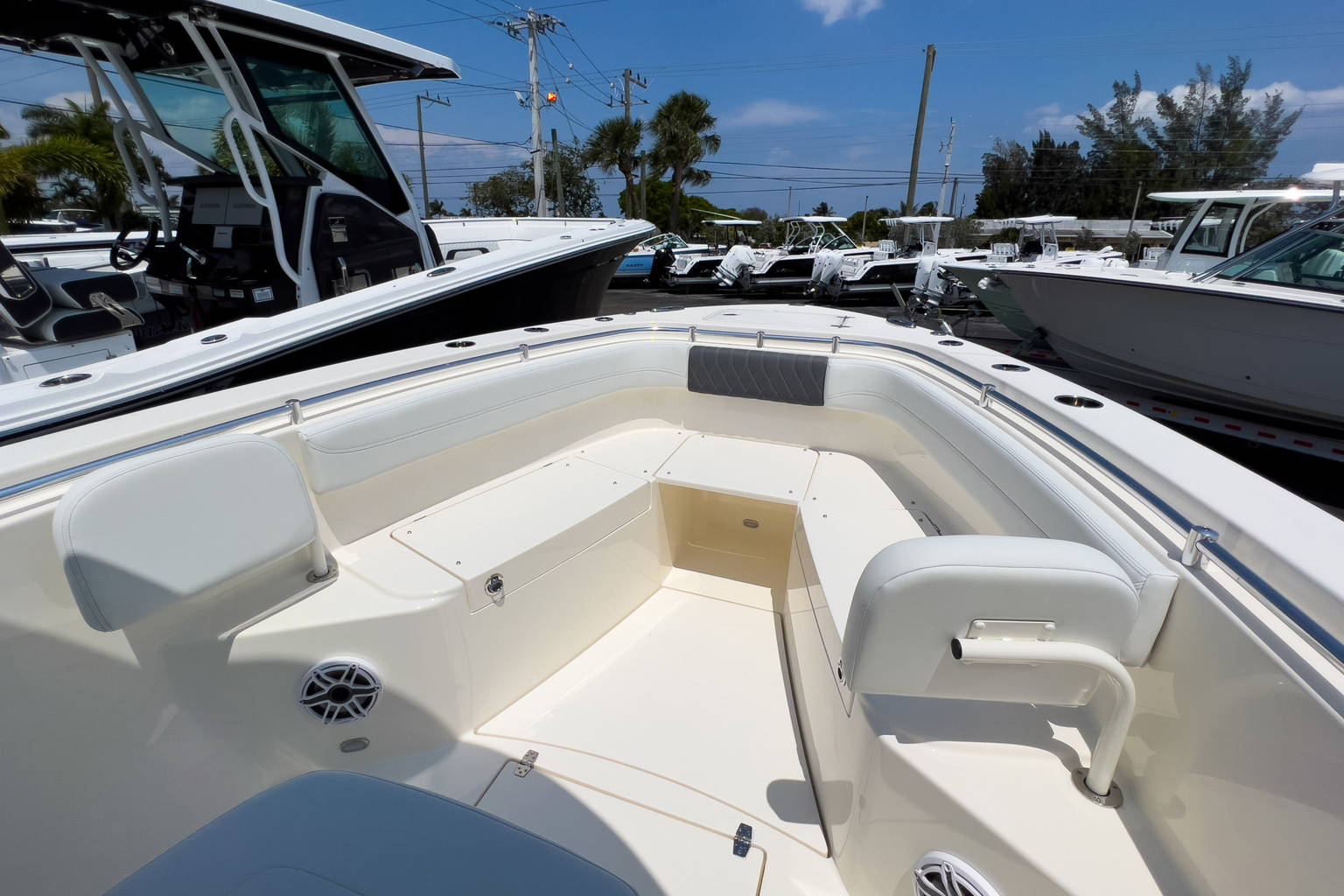 New 2023 Cobia 280 CC #D075 image 6