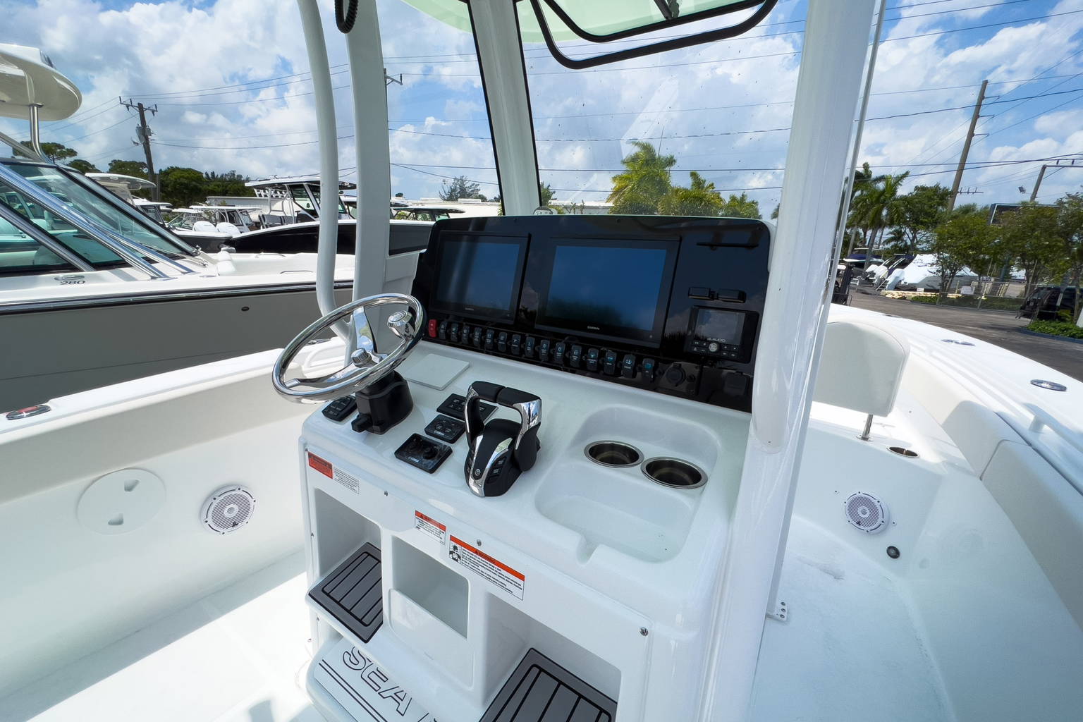 New 2023 Sea Hunt Gamefish 27 FS #0540 image 7