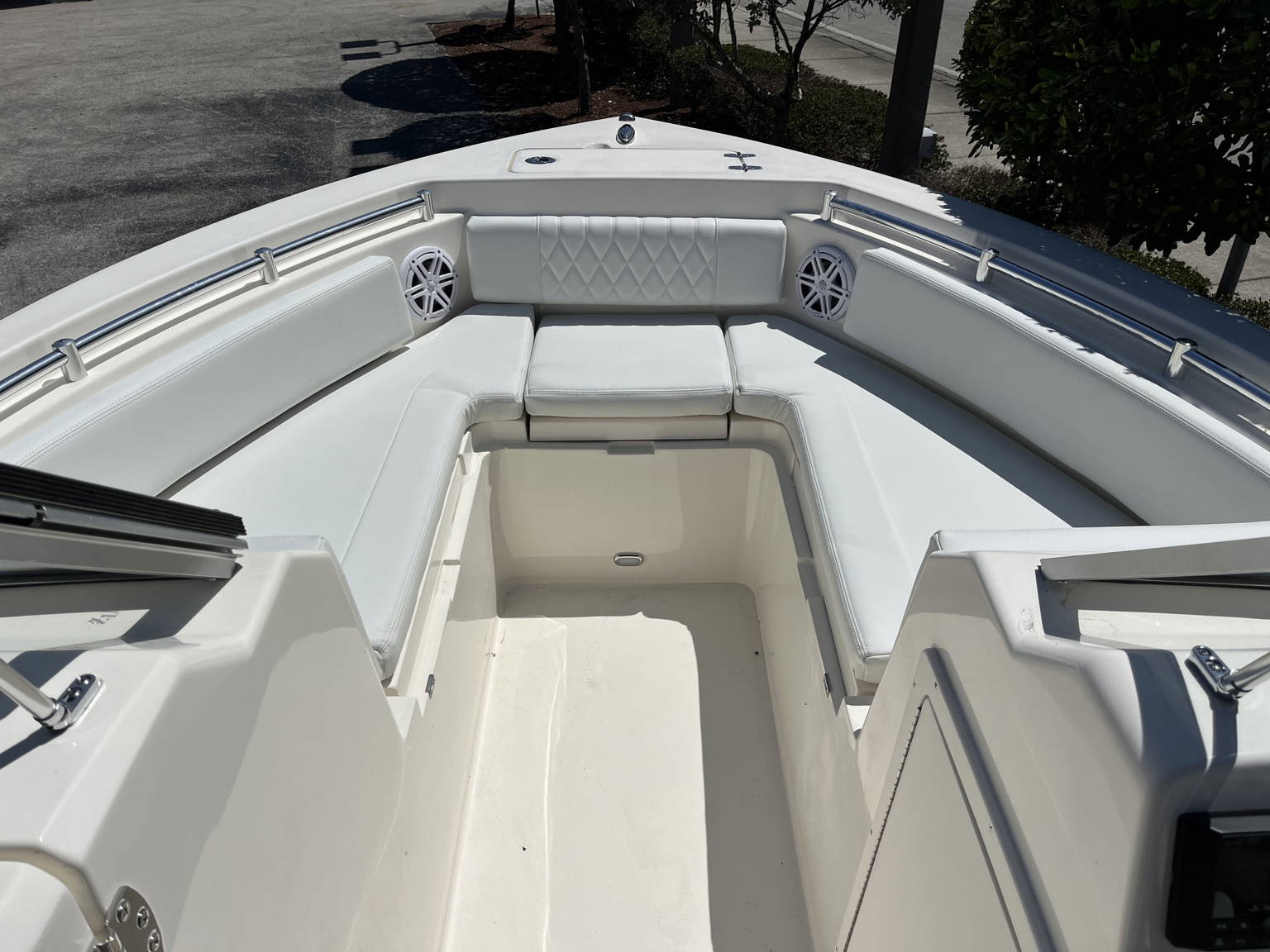 Alternative image of Cobia 220 DC in Vero Beach, FL