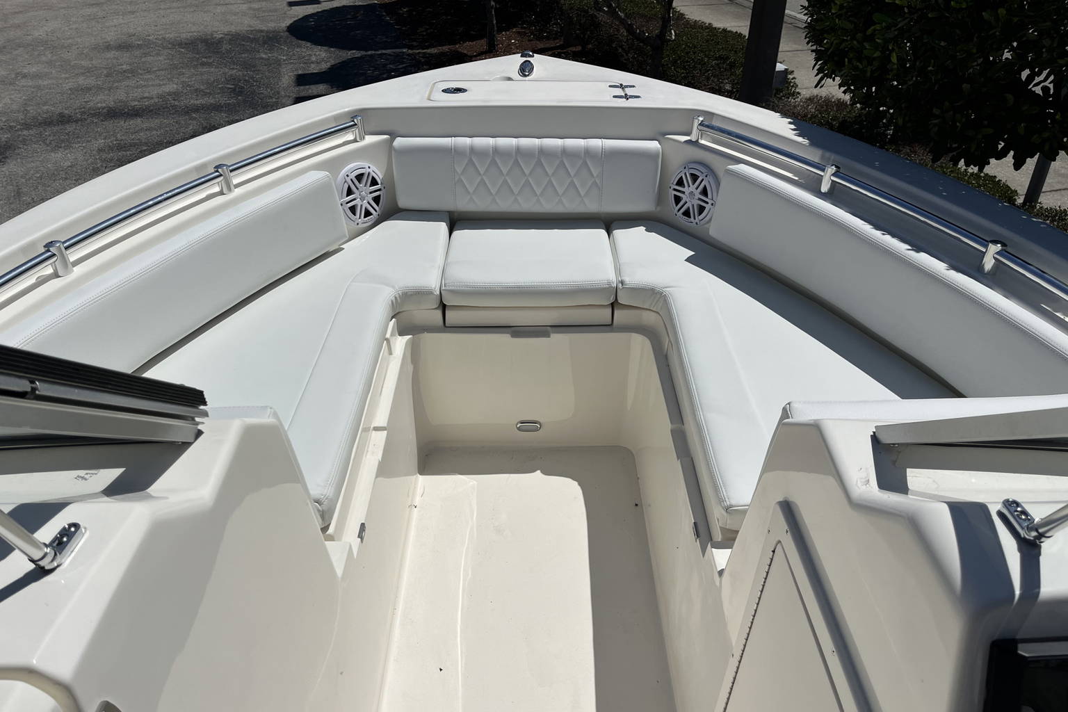 New 2023 Cobia 220 DC #G030 image 11