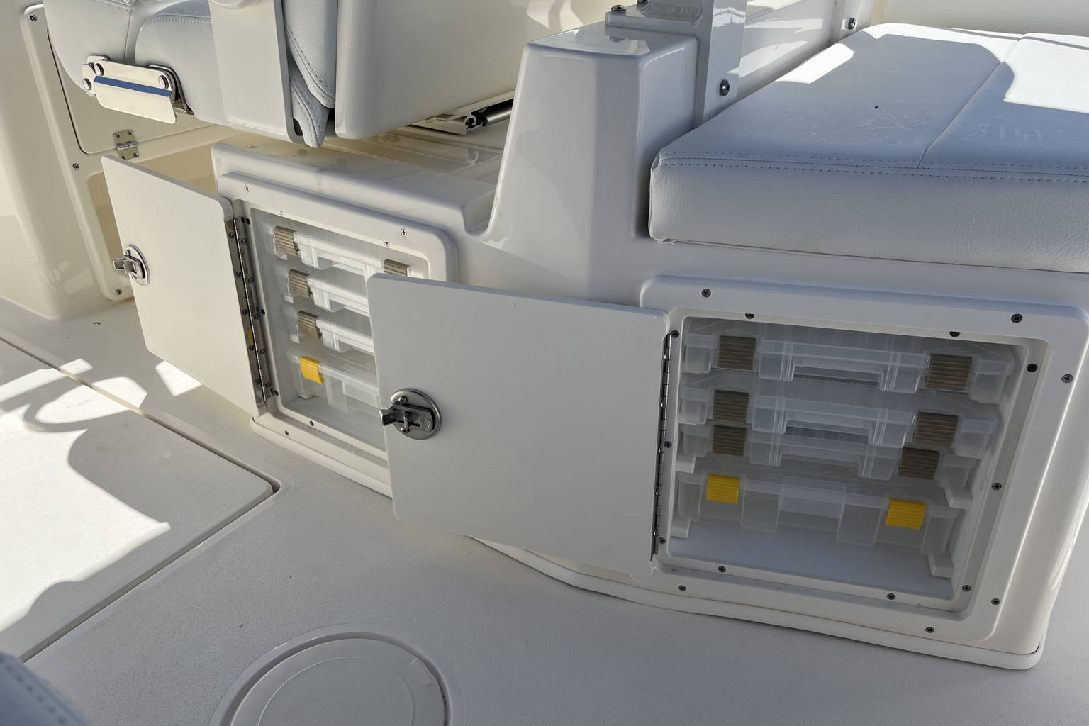 New 2023 Cobia 220 DC #G030 image 19