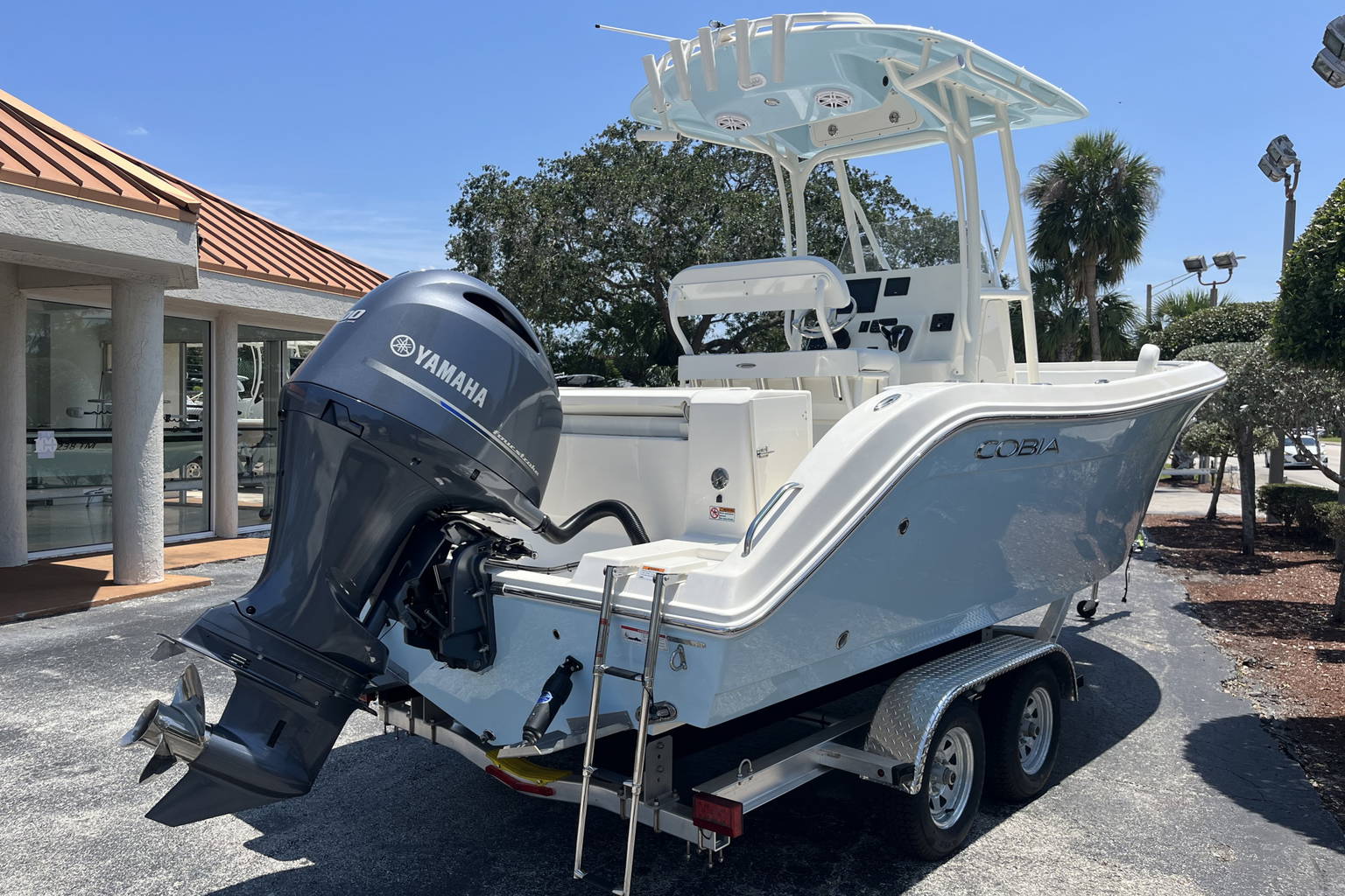 New 2023 Cobia 220 CC #X096 image 6