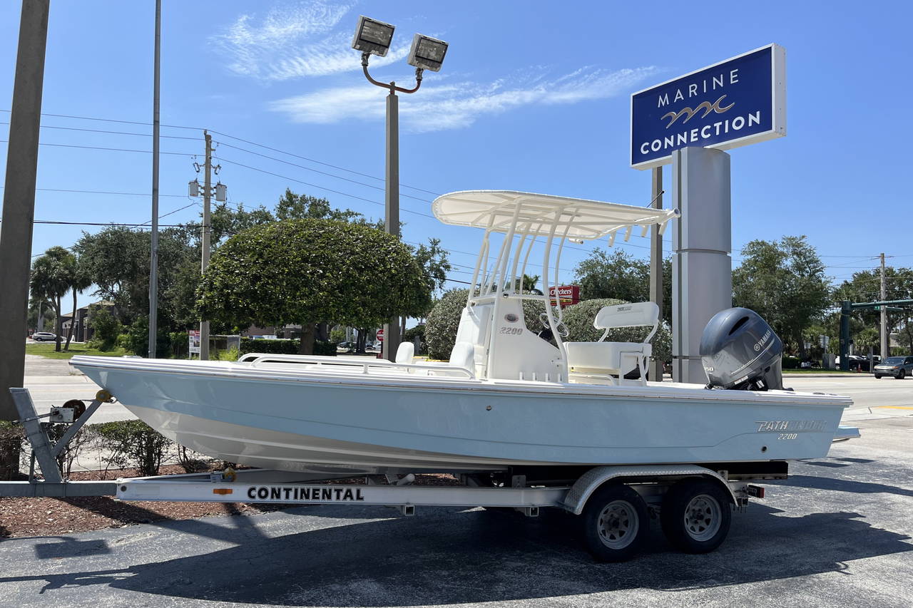 Main image of Pathfinder 2200 TRS in Vero Beach, FL