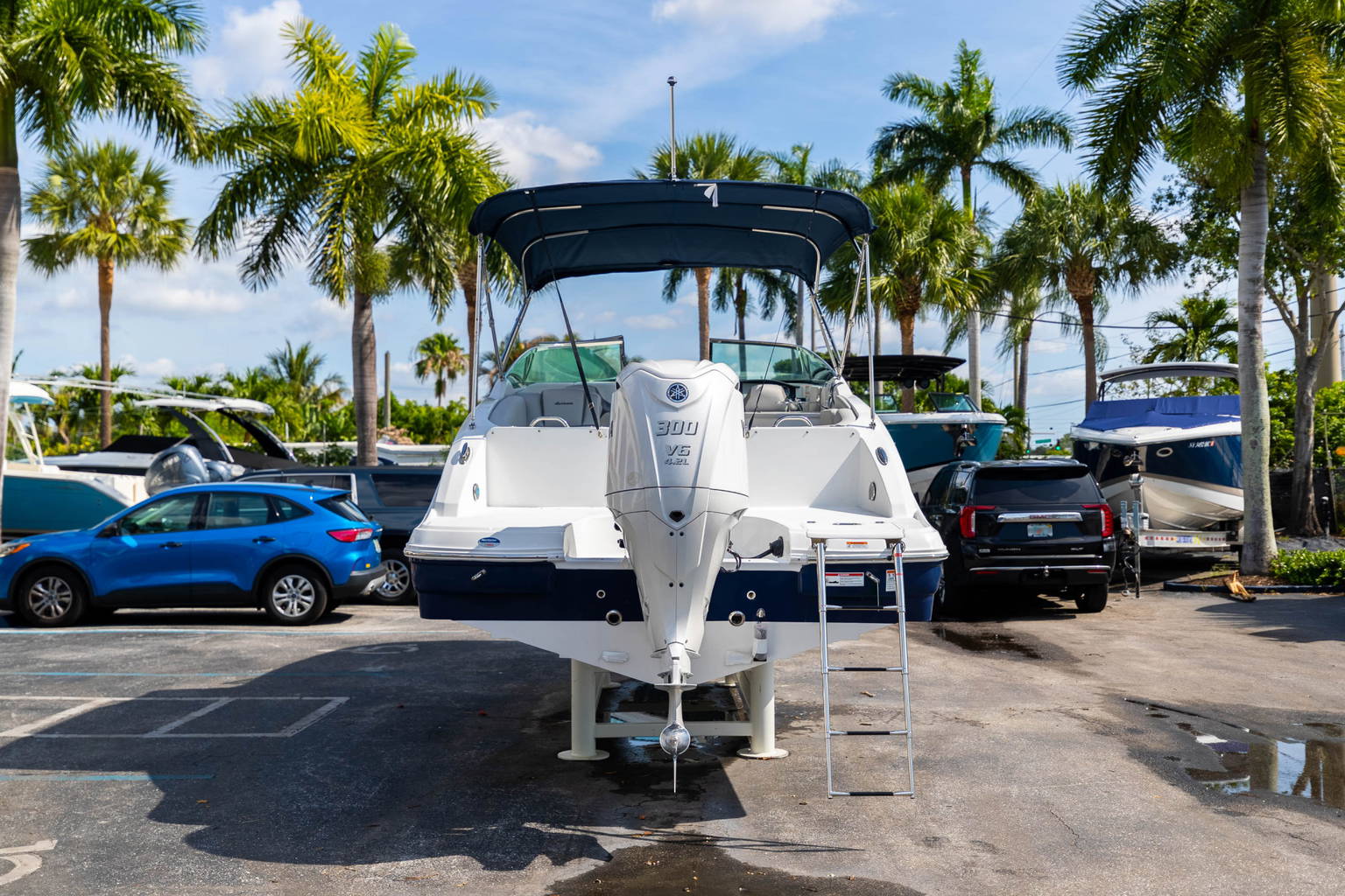 New 2023 Hurricane SunDeck 2690 OB #2446 image 7