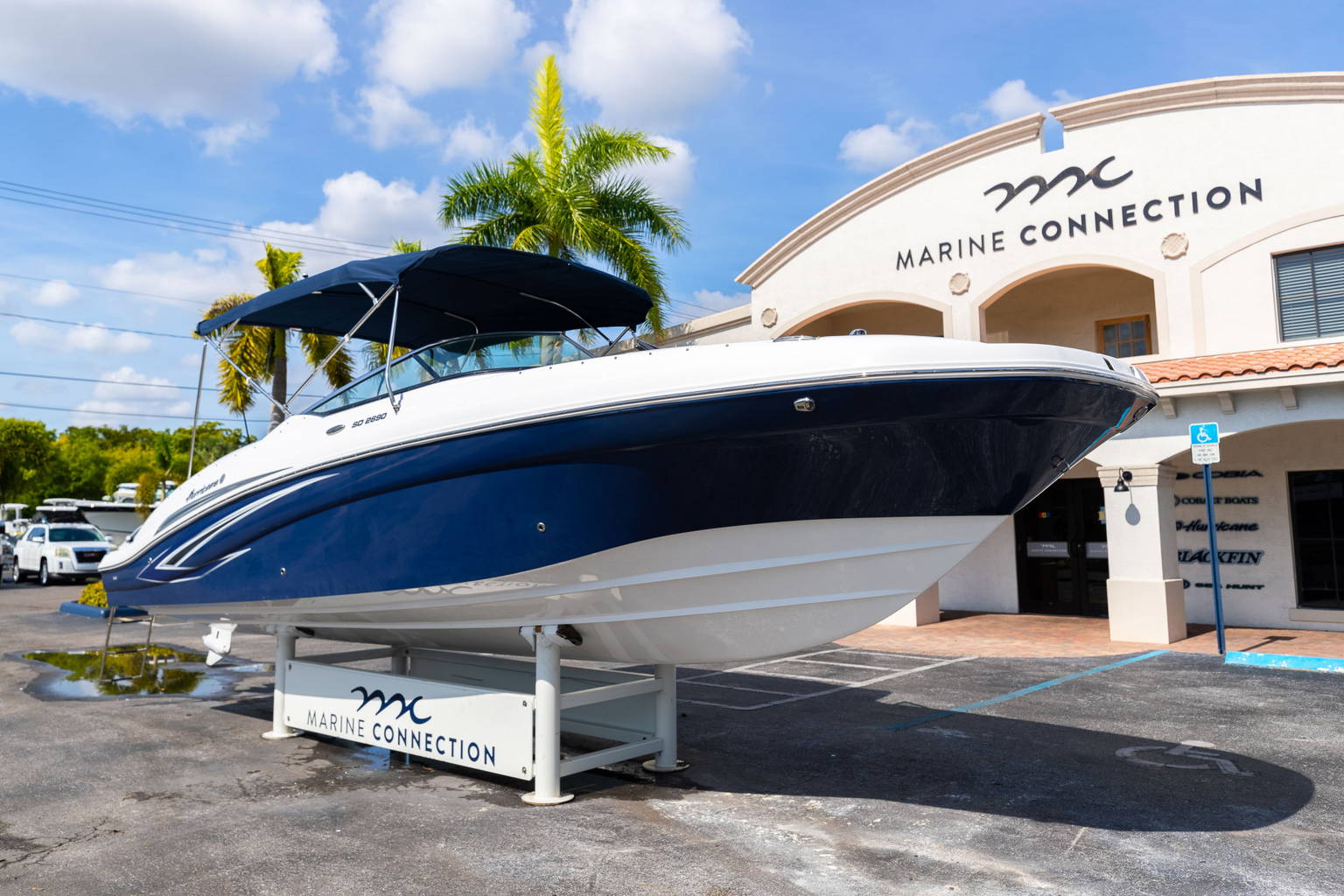 New 2023 Hurricane SunDeck 2690 OB #2446 image 2