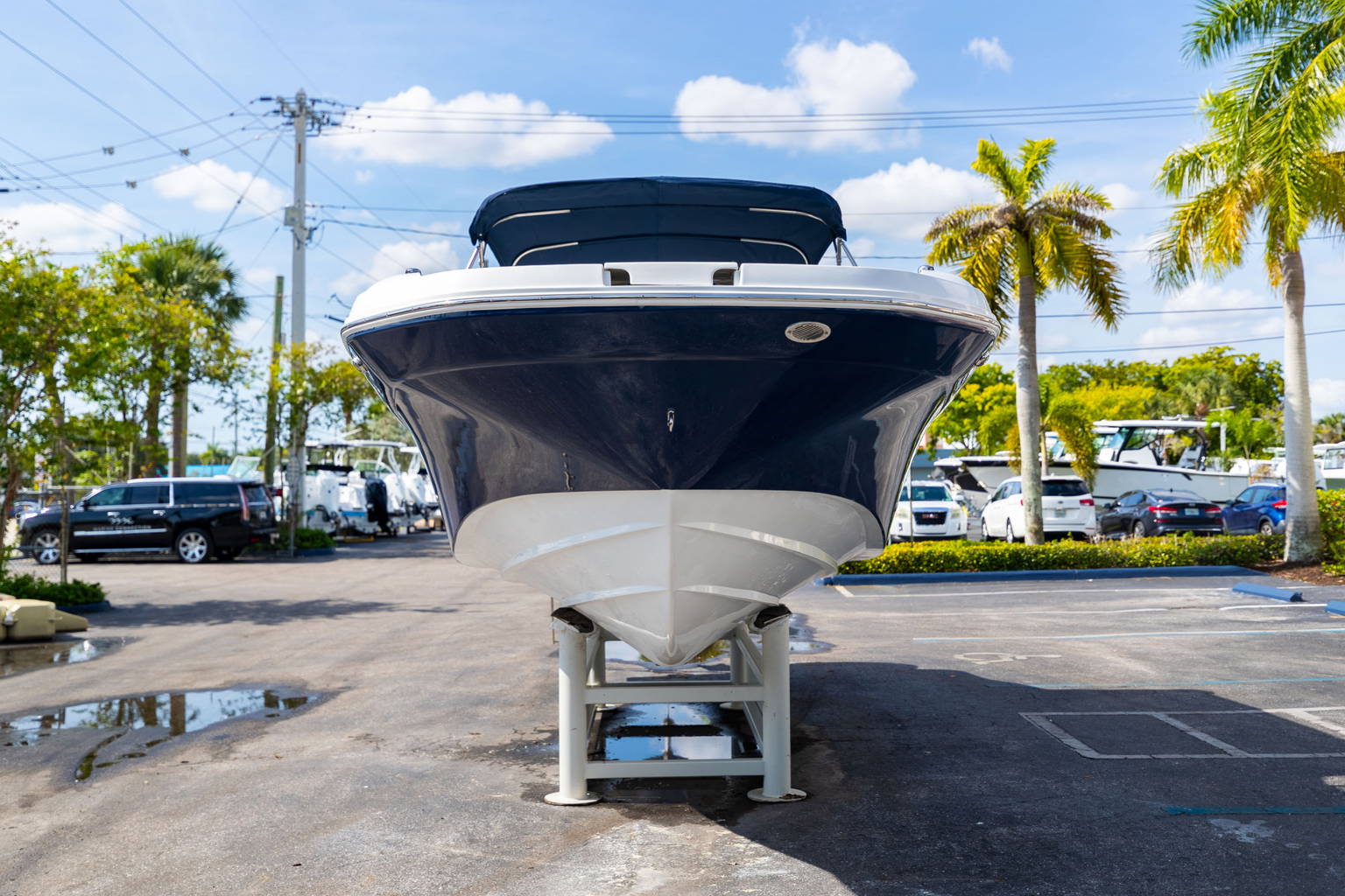New 2023 Hurricane SunDeck 2690 OB #2446 image 3