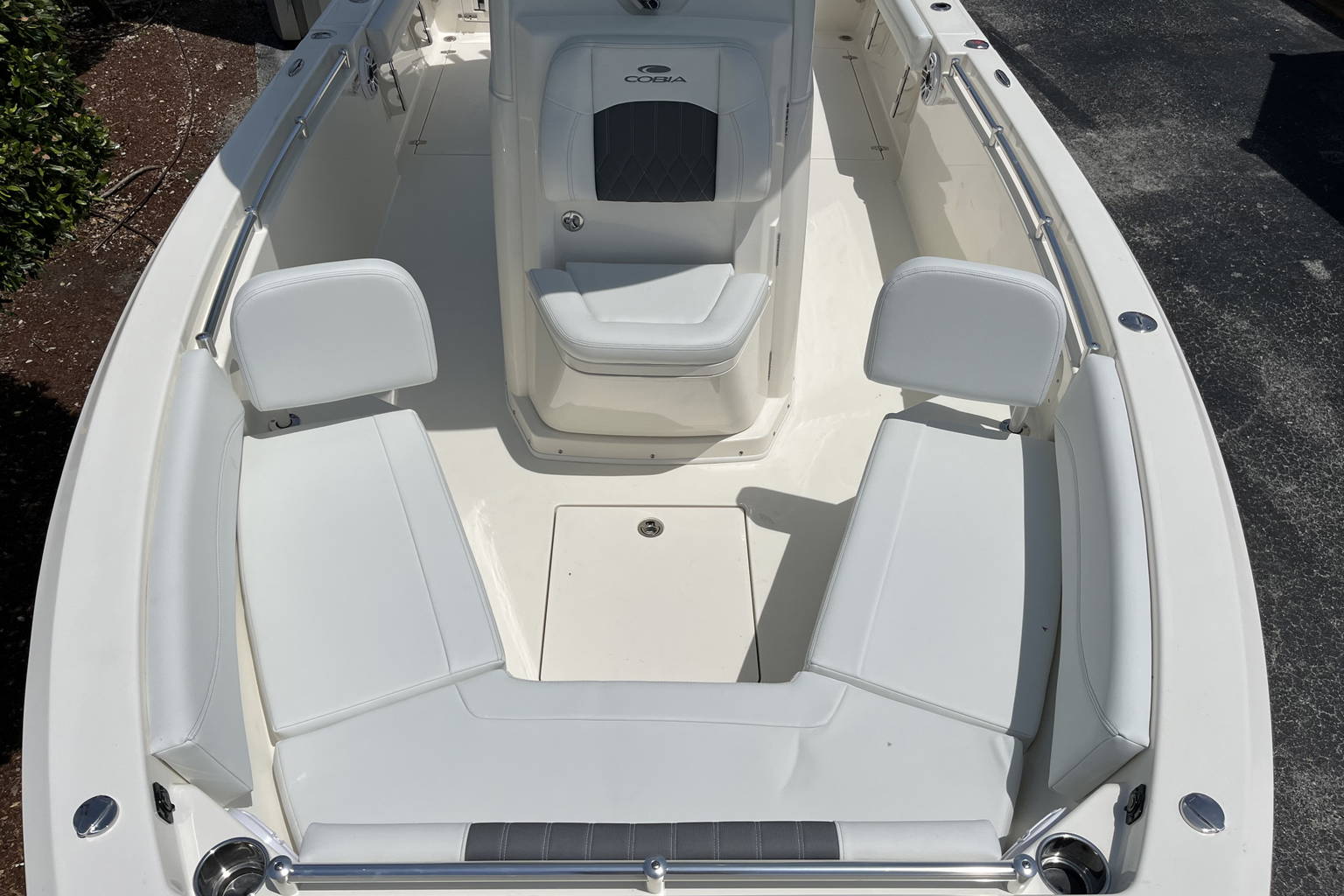 New 2023 Cobia 240 CC #B106 image 13