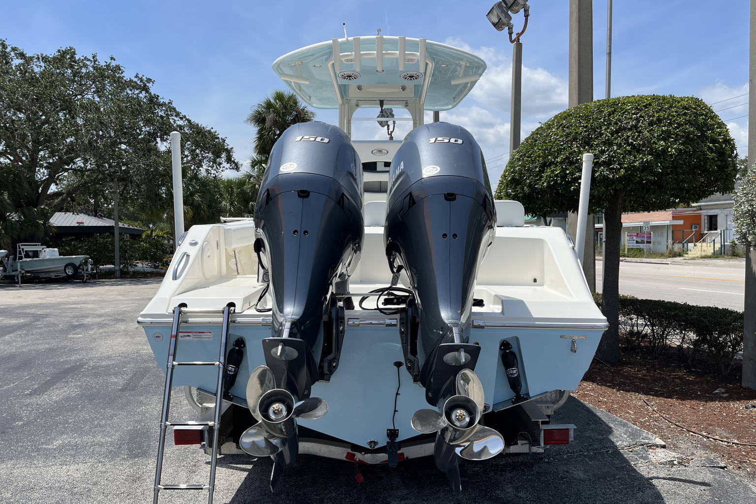 New 2023 Cobia 240 CC #B106 image 5