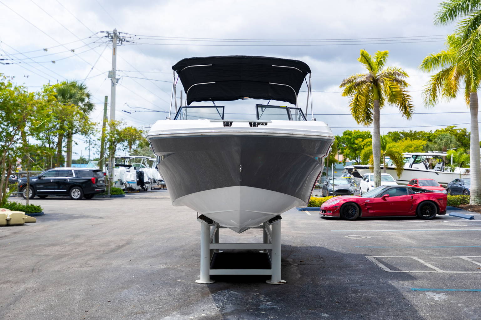 New 2023 Hurricane SunDeck 235 OB #1887 image 3