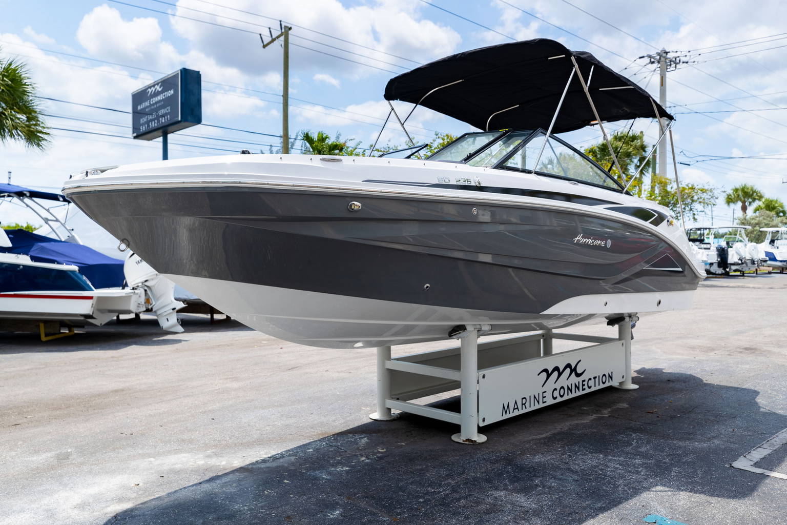 New 2023 Hurricane SunDeck 235 OB #1887 image 4