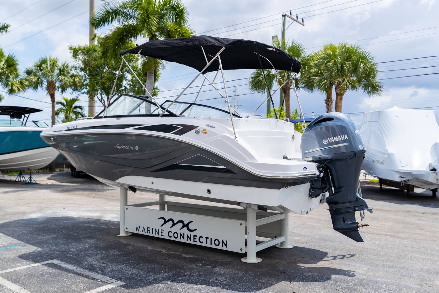 New 2023 Hurricane SunDeck 235 OB #1887 image 6