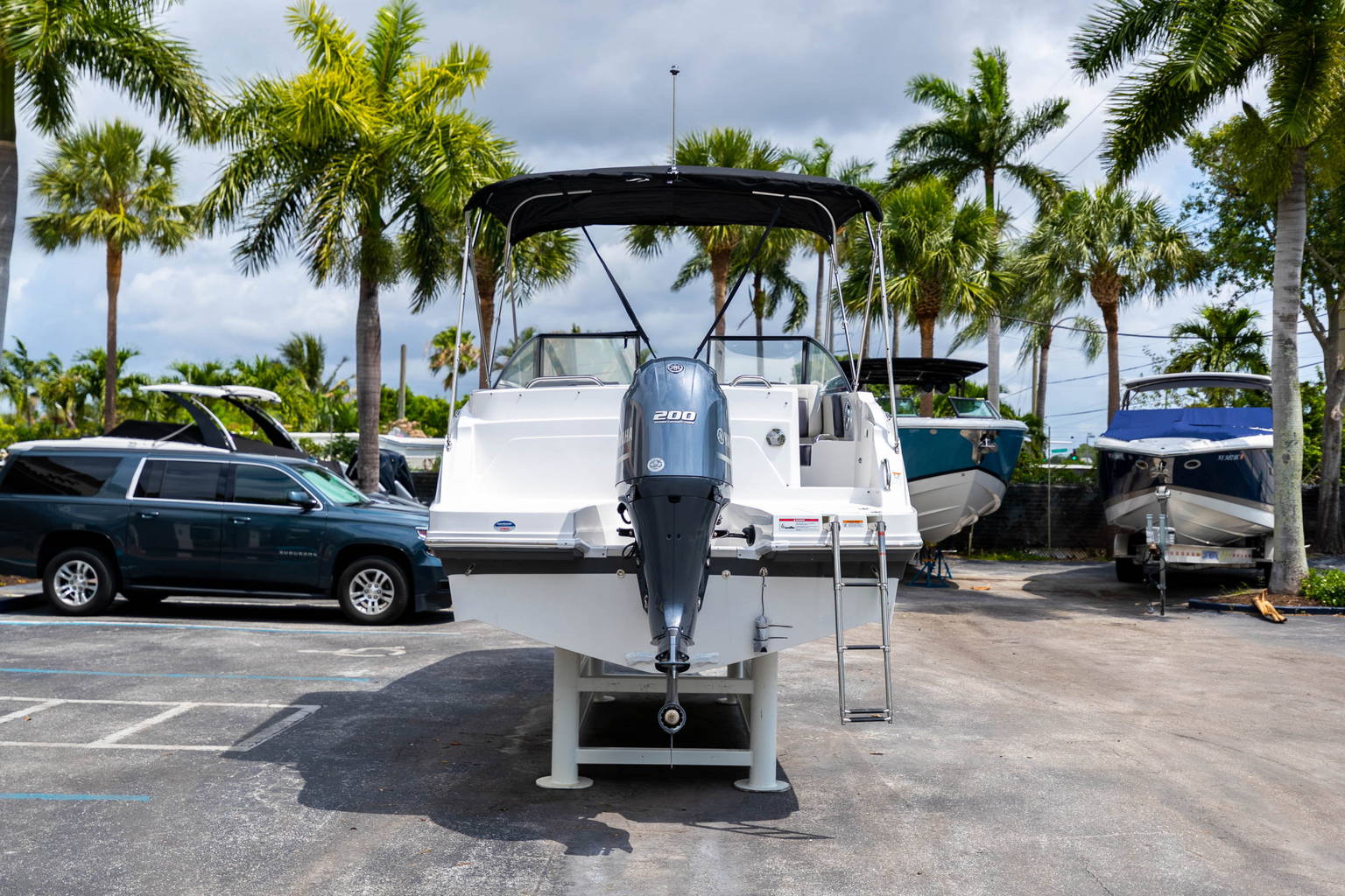 New 2023 Hurricane SunDeck 235 OB #1887 image 7