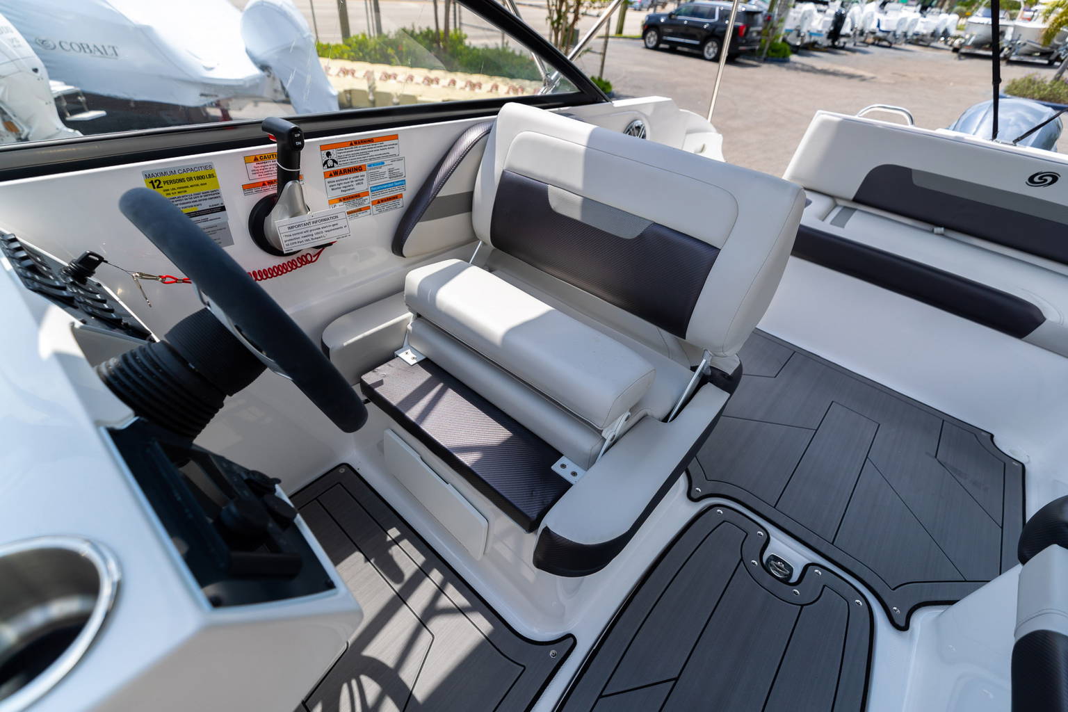New 2023 Hurricane SunDeck 235 OB #1887 image 24
