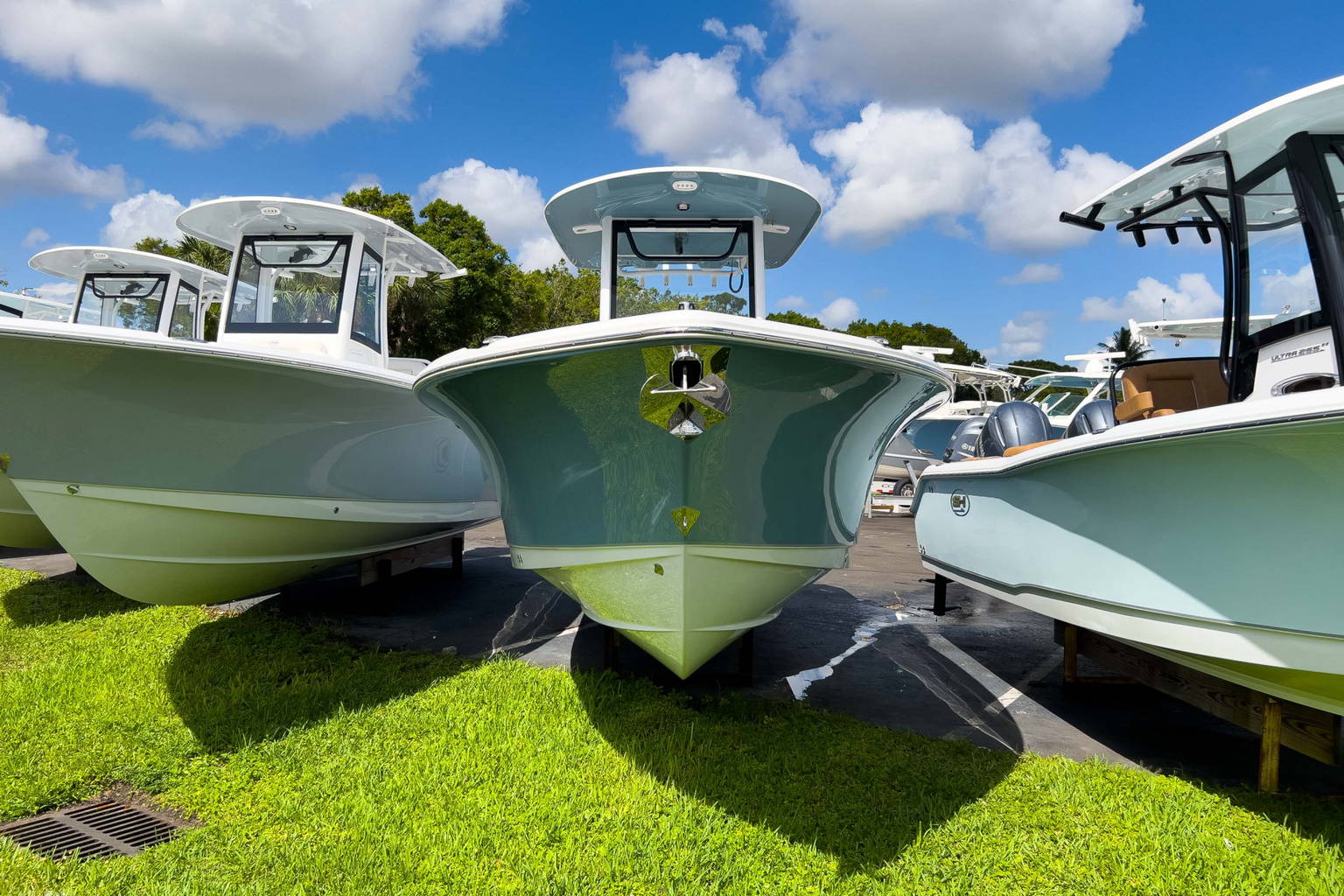 New 2023 Sea Hunt Ultra 265 SE #0444 image 2