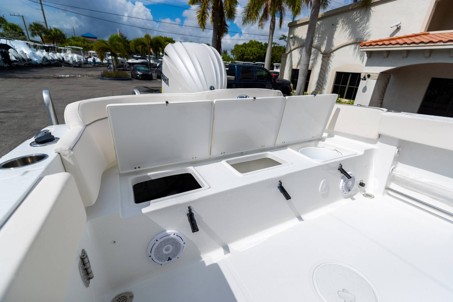New 2023 Sea Hunt Ultra 239 SE #0162 image 12