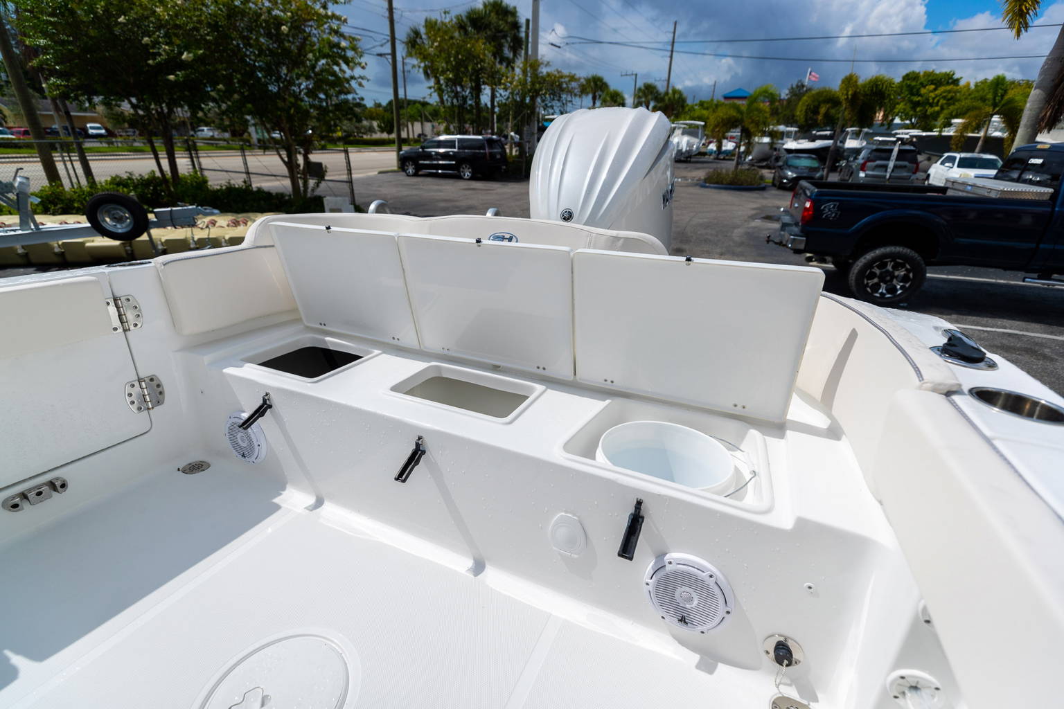 New 2023 Sea Hunt Ultra 239 SE #0162 image 14