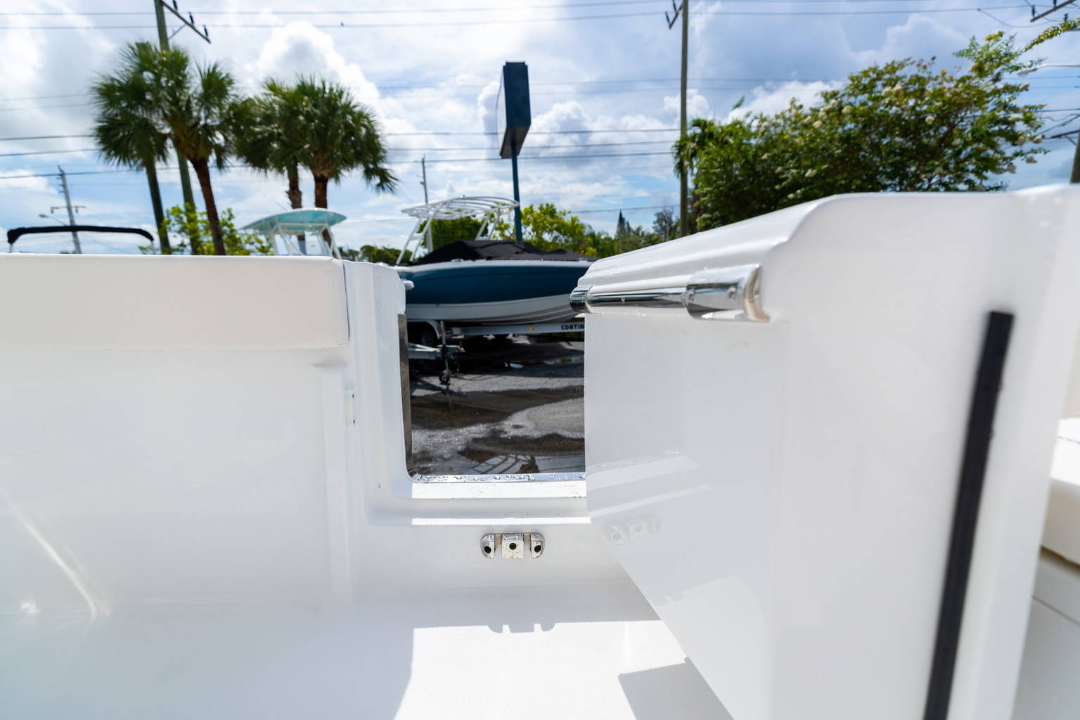New 2023 Sea Hunt Ultra 239 SE #0162 image 16
