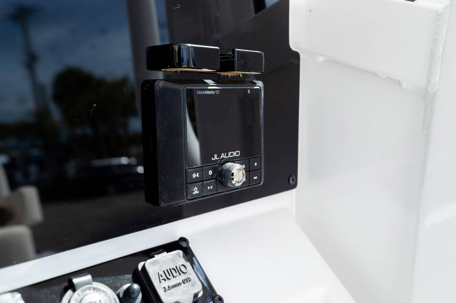 Alternative image of Sea Hunt Ultra 239 SE in West Palm Beach, FL