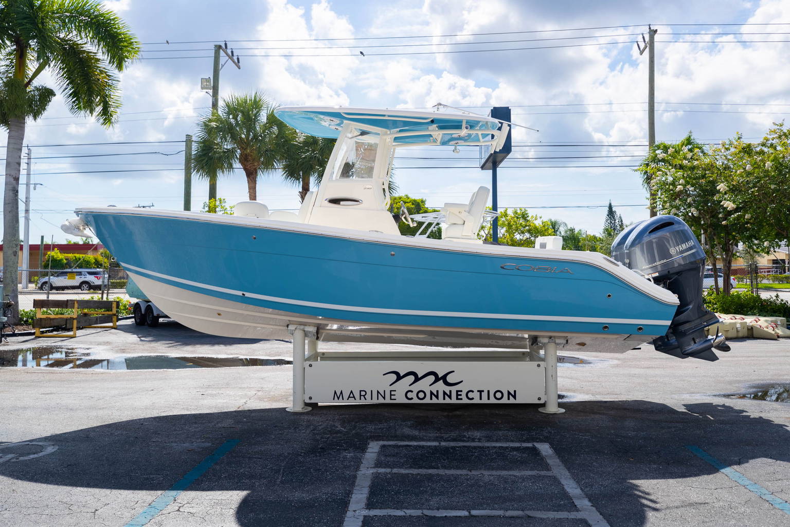 New 2023 Cobia 240 CC #B118 image 5