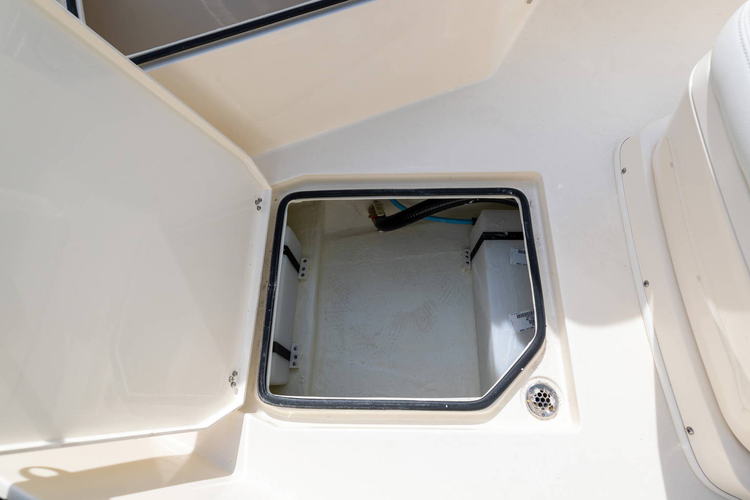 New 2023 Cobia 240 CC #B118 image 40