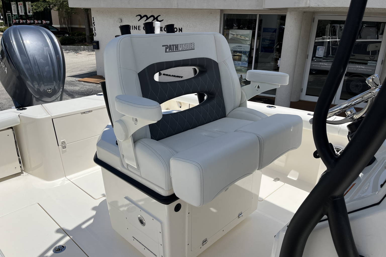 New 2023 Pathfinder 2400 Open #H058 image 15
