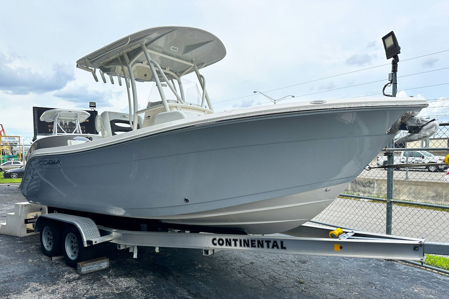 New 2023 Cobia 220 CC #X086 image 1