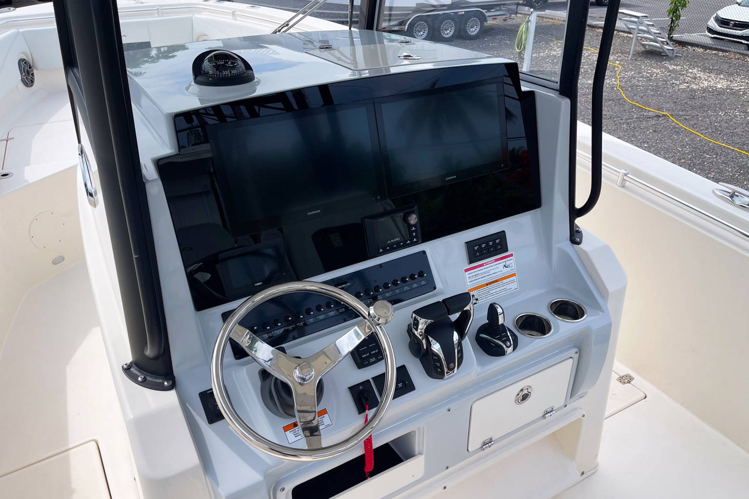 New 2023 Cobia 320 CC #A029 image 4