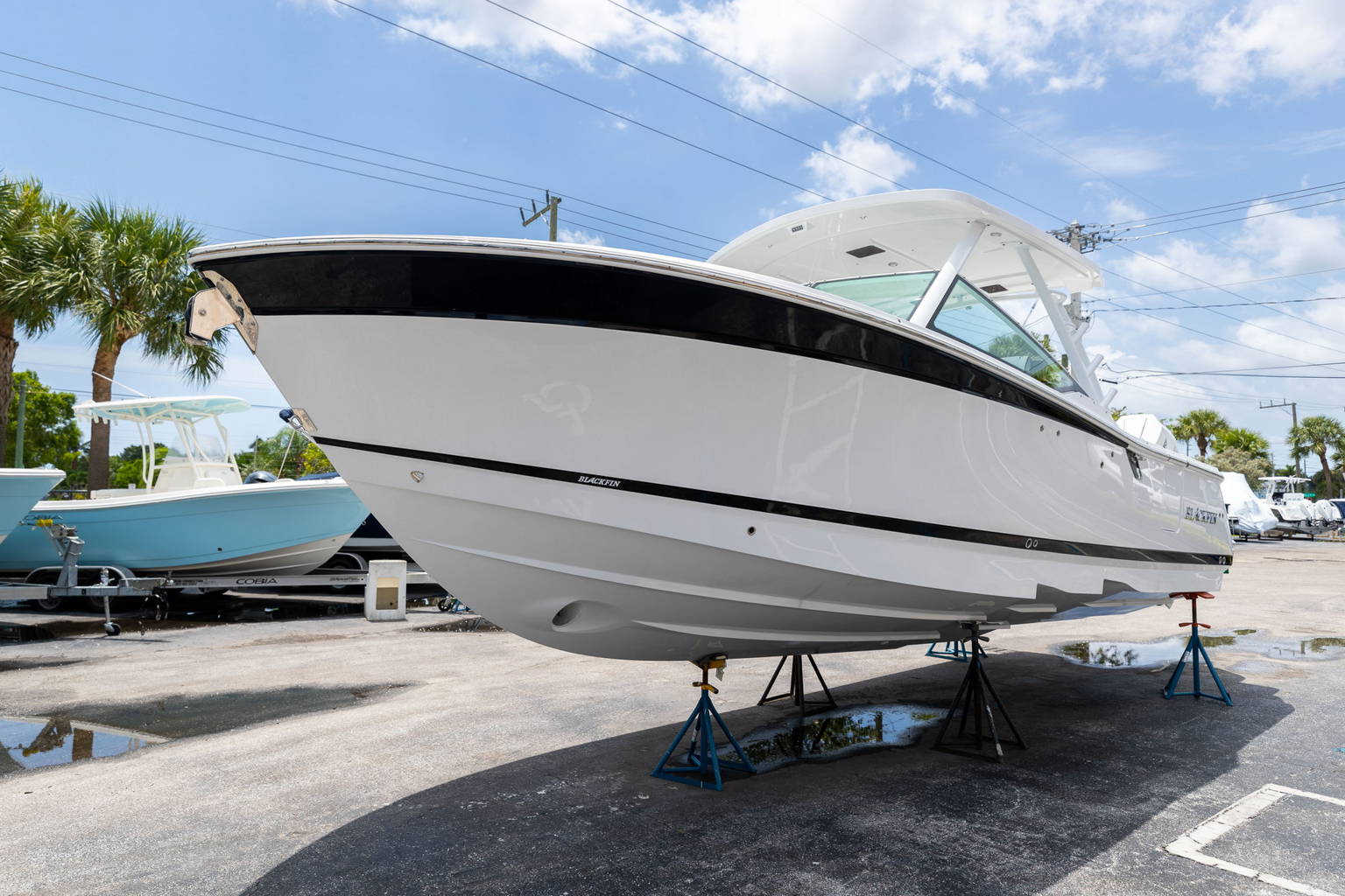 New 2023 Blackfin 302DC #L101 image 4
