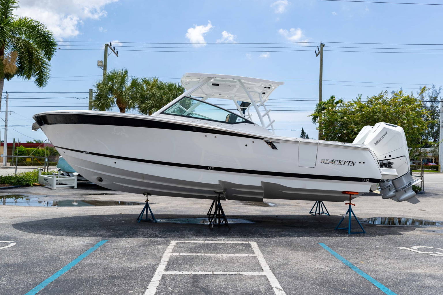 New 2023 Blackfin 302DC #L101 image 5
