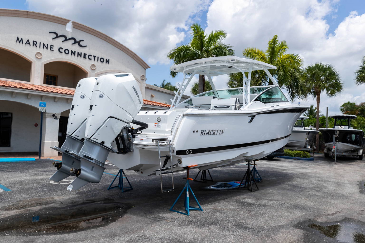New 2023 Blackfin 302DC #L101 image 8