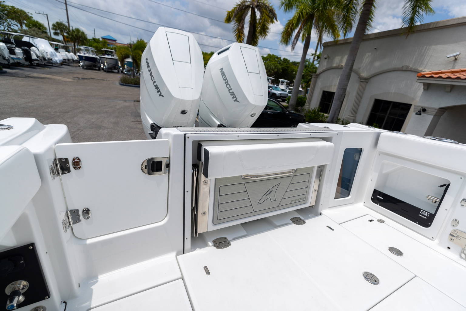New 2023 Blackfin 302DC #L101 image 11