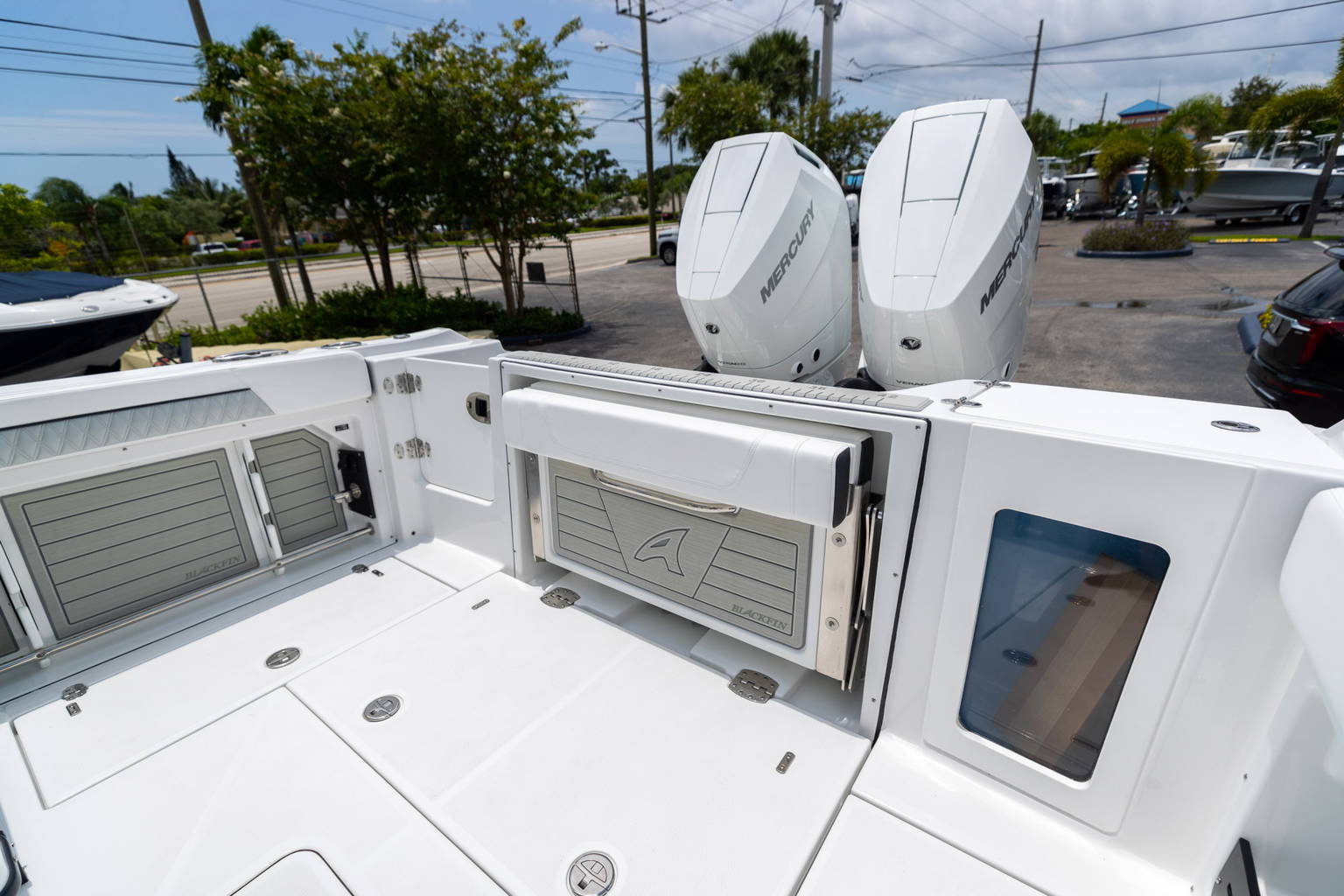 New 2023 Blackfin 302DC #L101 image 14