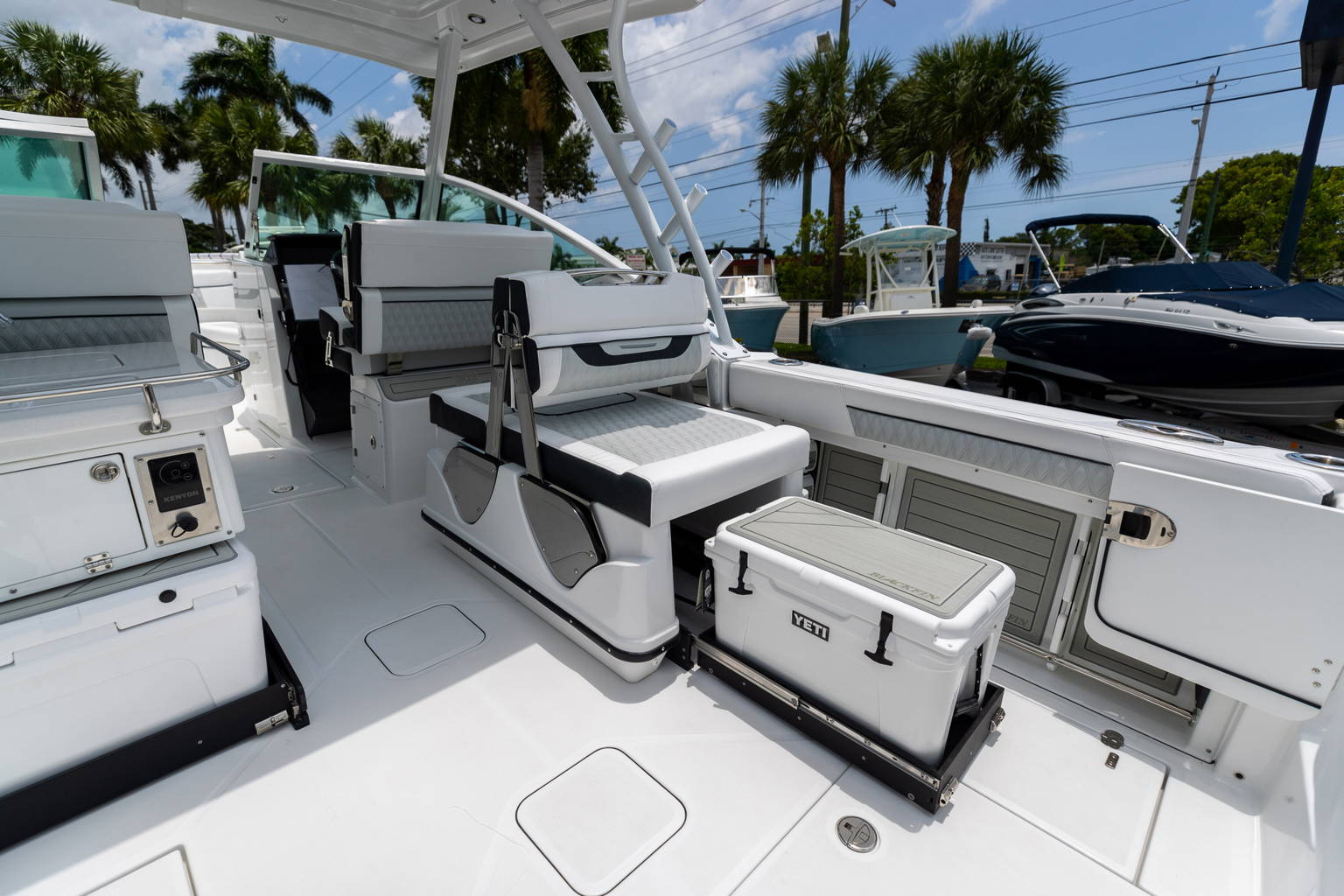New 2023 Blackfin 302DC #L101 image 22