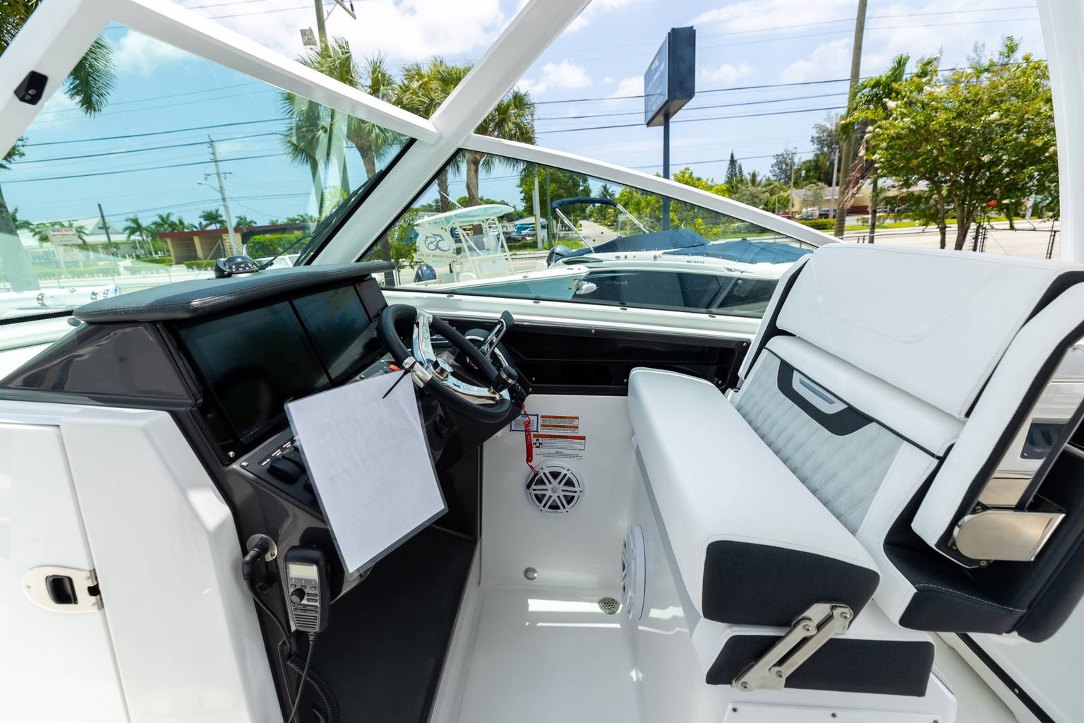 New 2023 Blackfin 302DC #L101 image 36