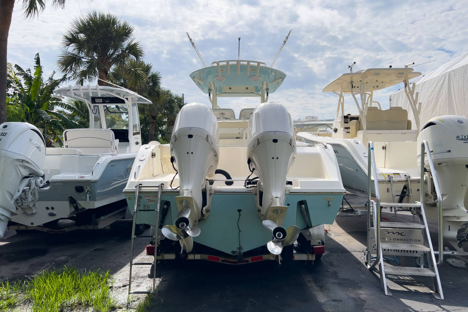 Used 2019 Cobia 277 #W066 image 4