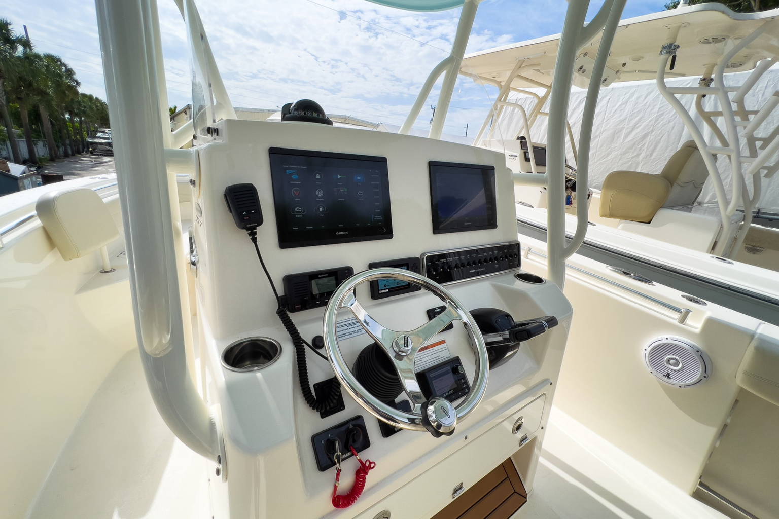 Used 2019 Cobia 277 #W066 image 6