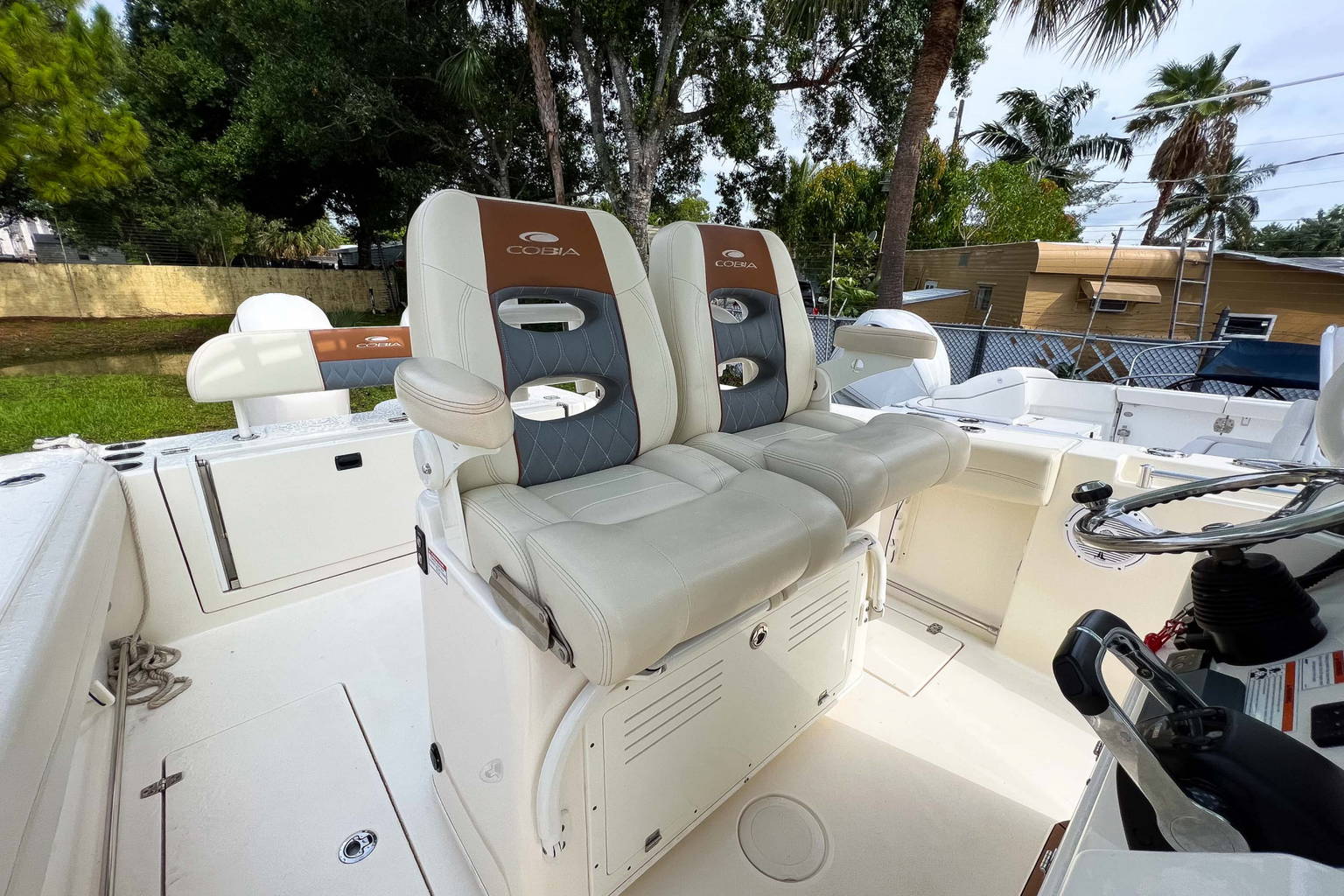 Used 2019 Cobia 277 #W066 image 9