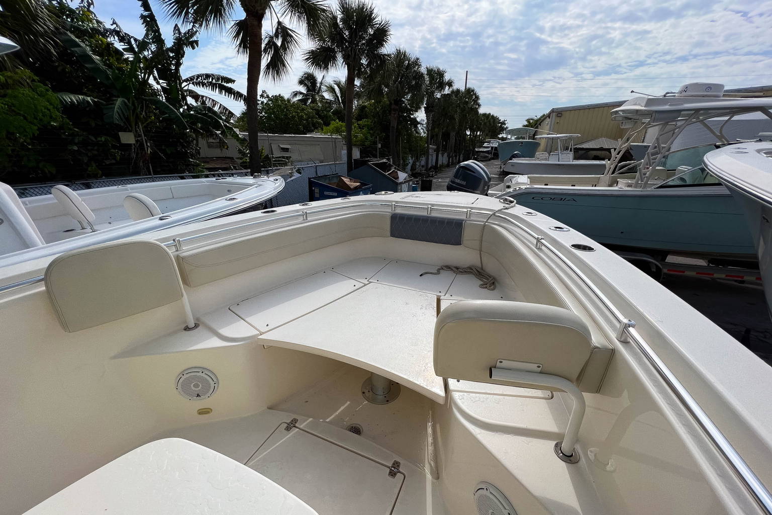 Used 2019 Cobia 277 #W066 image 10