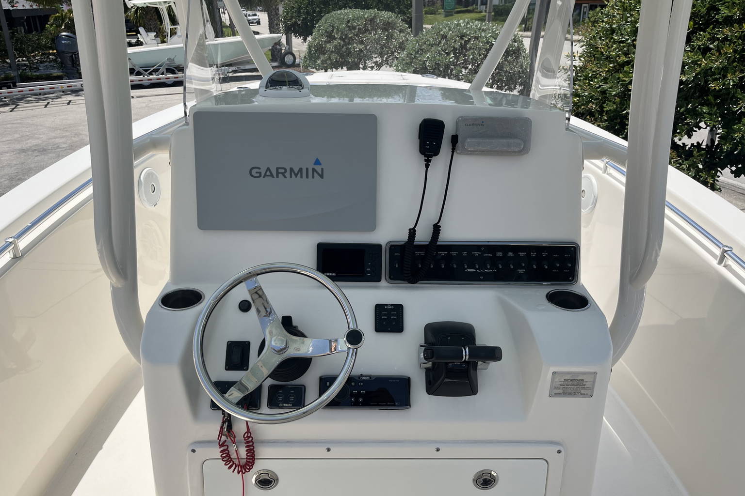 Used 2017 Cobia 277 #W100 image 11