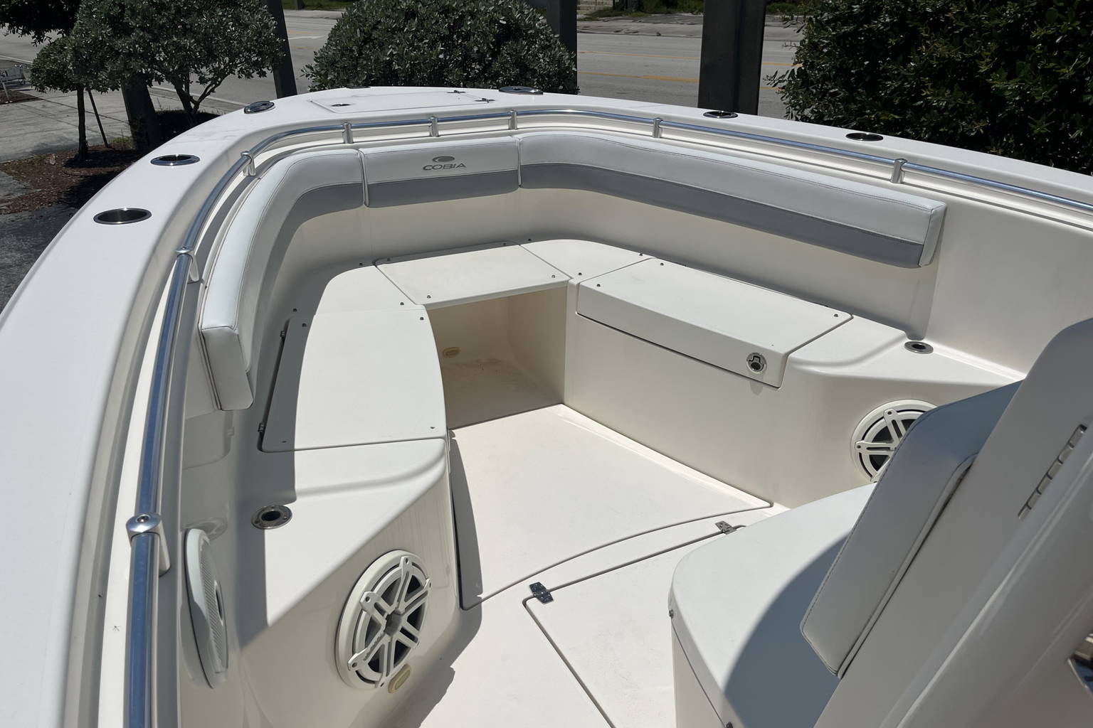 Used 2017 Cobia 277 #W100 image 15