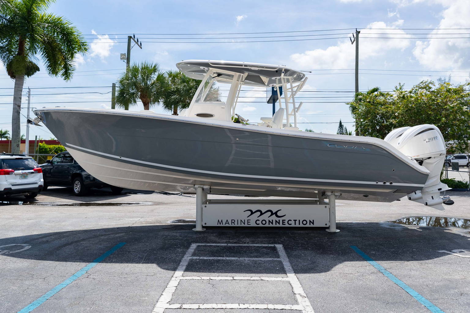 New 2023 Cobia 301 CC #Z019 image 5